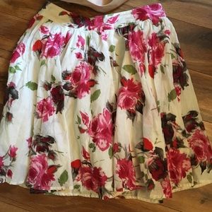 Floral flowy skirt